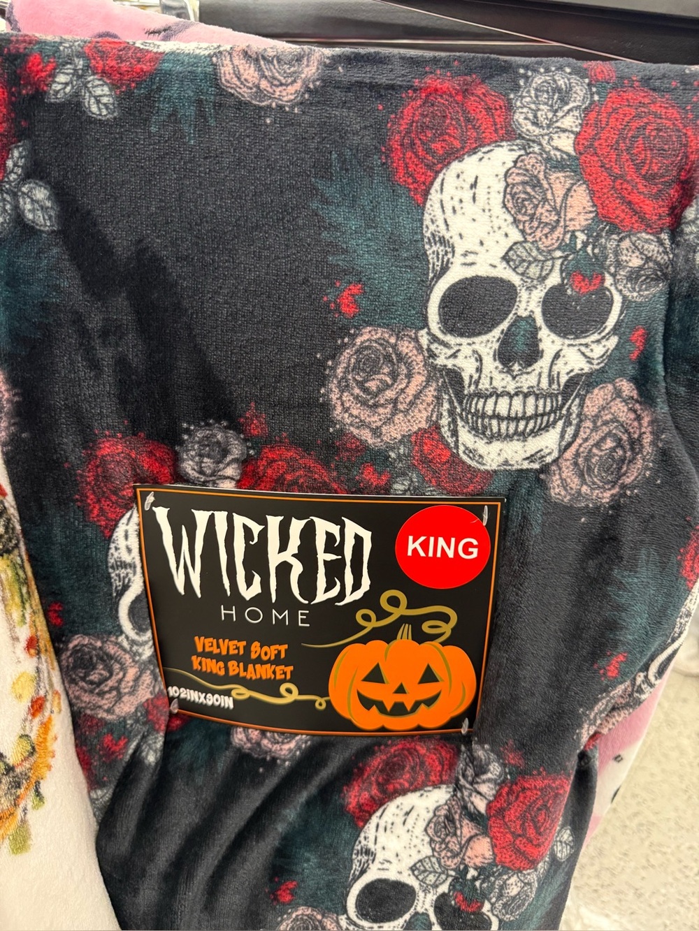 Skull and Rose king Plush Blanket